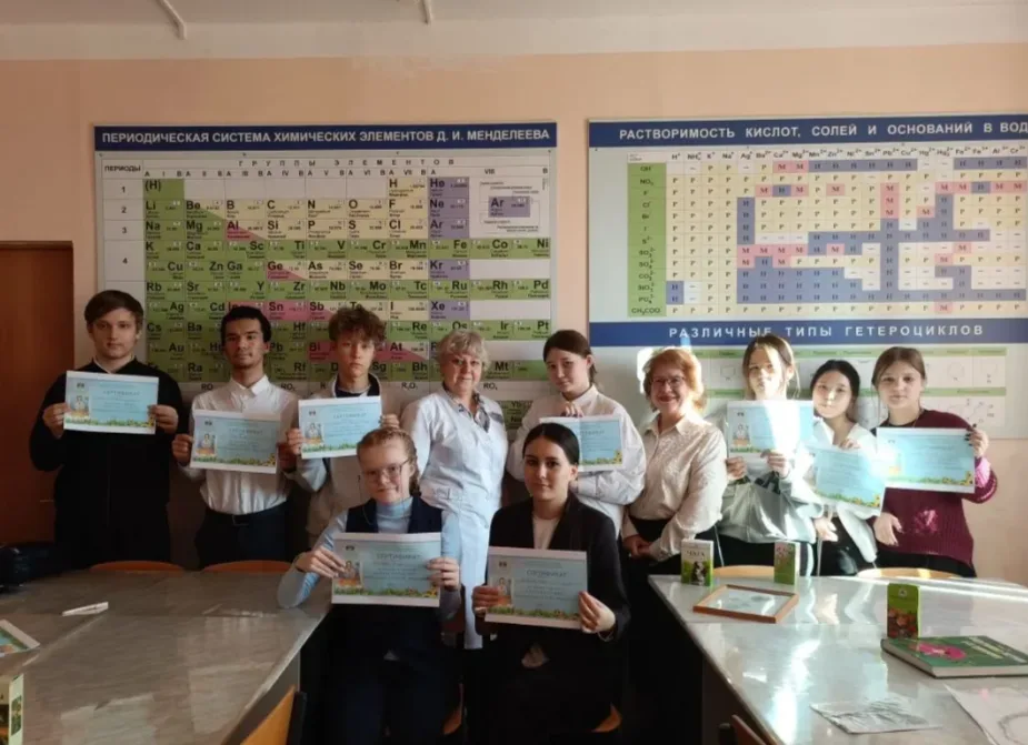 ​21 ноября 2025 года ребята 9 «Б» класса нашей школы посетили Астраханский медицинский колледж — и это было по-настоящему круто!